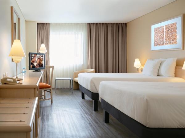 Novotel Monterrey Valle : photo 3 de la chambre chambre double supérieure avec deux lits doubles