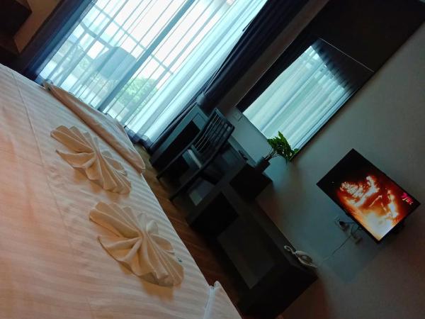 Kaibae Hut Resort : photo 7 de la chambre chambre lit king-size - vue sur jardin