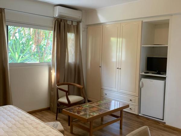 Rivitel Marousi Apartments : photo 2 de la chambre appartement - rez-de-chaussée