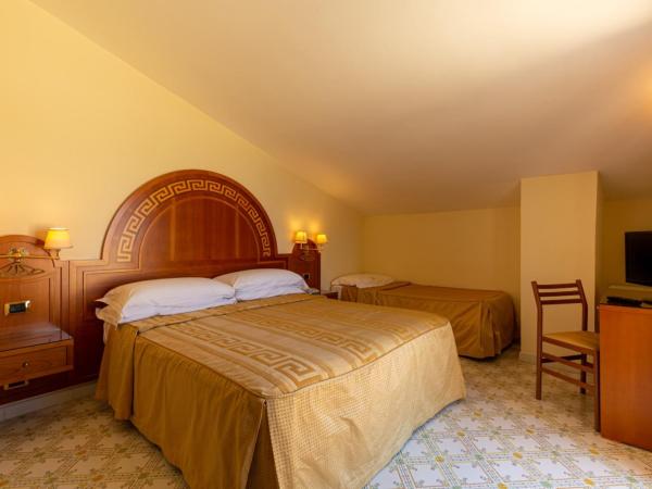 Hotel Villa Igea : photo 1 de la chambre chambre triple standard