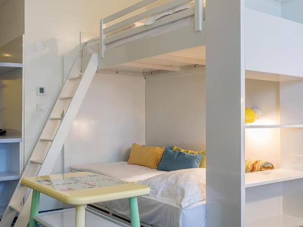 Amadria Park Kids Hotel Andrija : photo 6 de la chambre chambre familiale avec balcon - vue sur cour