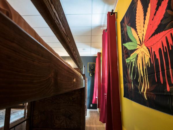 Brix Hostel : photo 3 de la chambre lit dans dortoir mixte de 12 lits