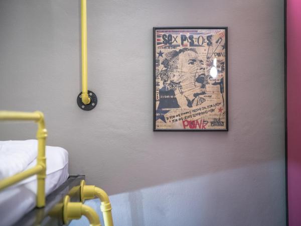 Brix Hostel : photo 3 de la chambre lit simple dans dortoir pour femmes