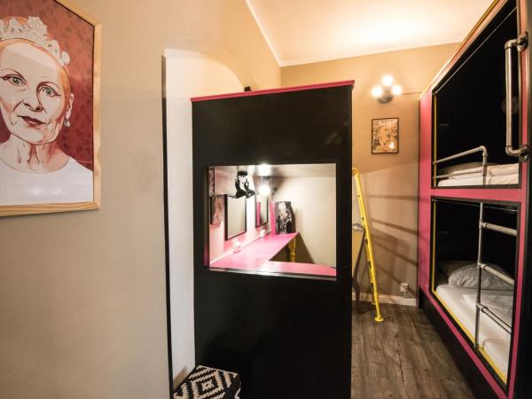 Brix Hostel : photo 7 de la chambre lit simple dans dortoir pour femmes