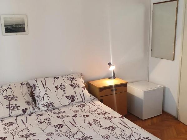 Apartment and Room Marija : photo 2 de la chambre chambre double avec balcon