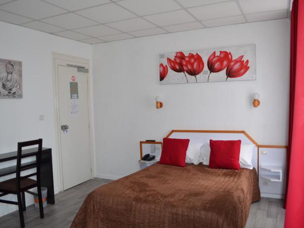 Hôtel de La Croix de Malte : photo 5 de la chambre chambre double supérieure