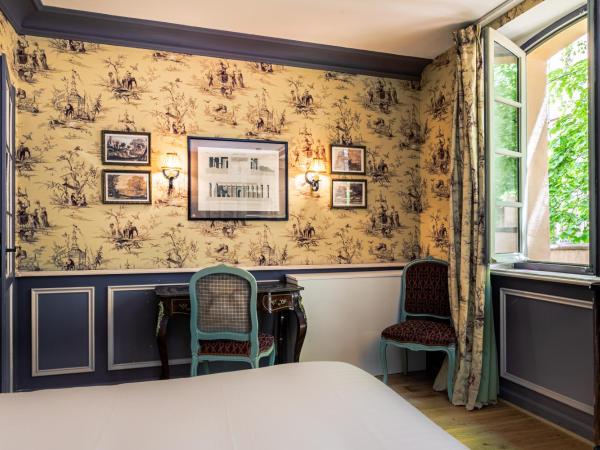 Café de Paris : photo 1 de la chambre chambre double avec terrasse