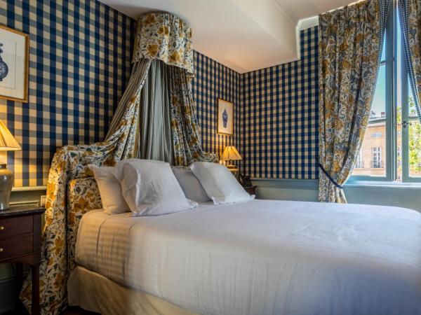 Café de Paris : photo 9 de la chambre suite - vue sur ville