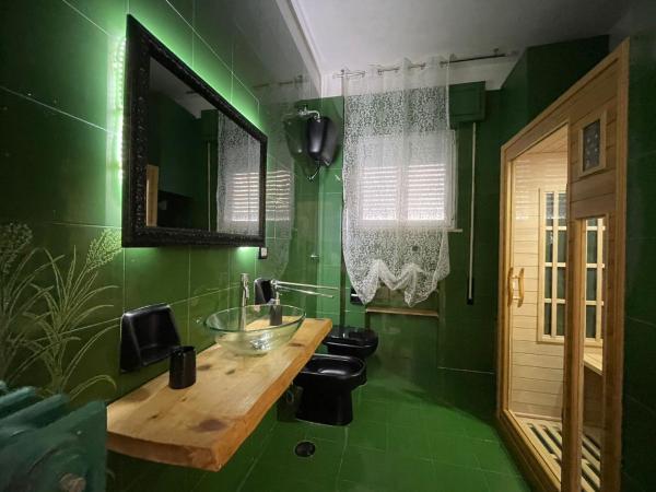 Cavaliere Suite : photo 6 de la chambre chambre lit queen-size avec baignoire spa