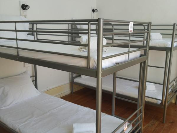 Baixa Terrace Hostel : photo 1 de la chambre lit superposé dans dortoir mixte