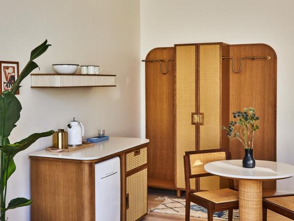 Alsace LA : photo 5 de la chambre chambre lit king-size - vue sur jardin