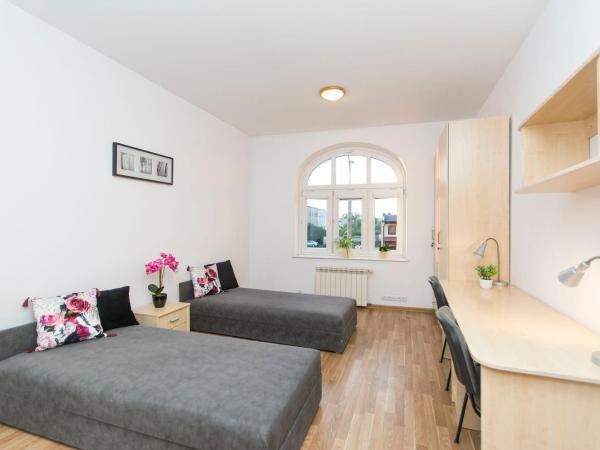 Akademikus Toruń : photo 1 de la chambre chambre double standard avec salle de bains commune