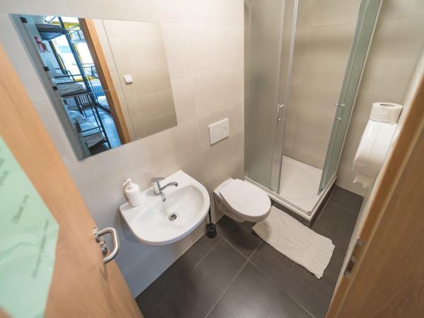 Hostel Orange : photo 5 de la chambre chambre privée (9 adultes)