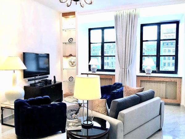 Luxury Apartments MONDRIAN Market Square III : photo 1 de la chambre suite deluxe - vue sur place du marché de la vieille ville 