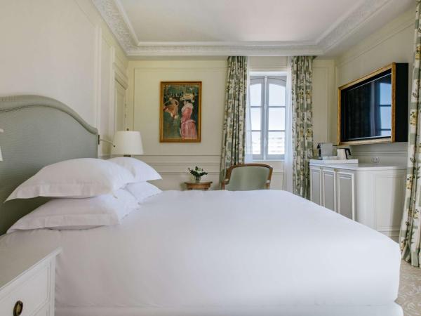 Hôtel du Palais Biarritz, in The Unbound Collection by Hyatt : photo 5 de la chambre chambre lit king-size deluxe