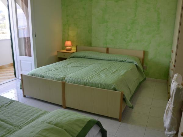 U Campagnuolo : photo 4 de la chambre chambre triple - vue sur mer