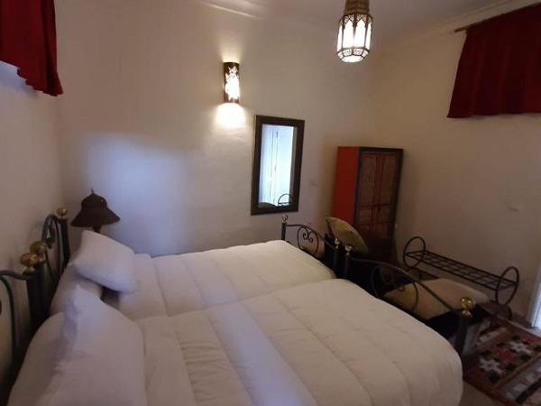 Dar Abdesalam : photo 6 de la chambre chambre lits jumeaux avec salle de bains privative