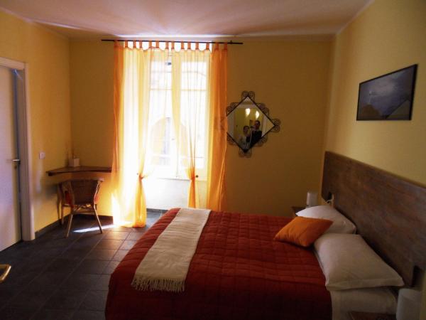 Affittacamere A Posada : photo 3 de la chambre chambre double ou lits jumeaux