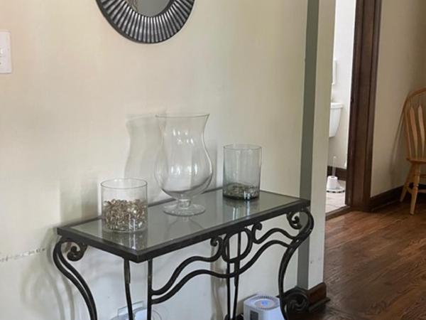 Clean, spacious, inexpensive queen BR : photo 4 de la chambre chambre lit queen-size avec salle de bains commune 