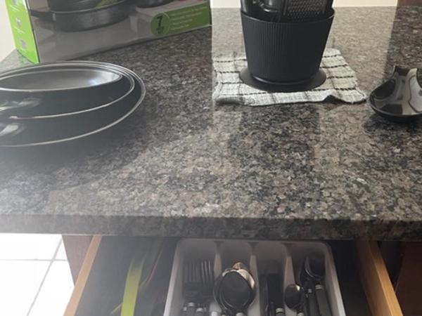 Clean, spacious, inexpensive queen BR : photo 9 de la chambre chambre lit queen-size avec salle de bains commune 