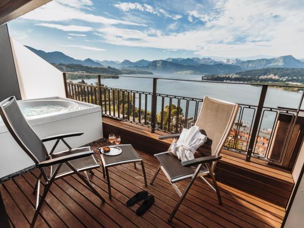 Art Deco Hotel Montana Luzern : photo 1 de la chambre suite junior penthouse - vue sur lac