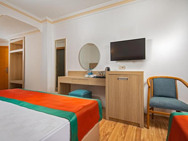 Club Mirabell Hotel All İnclusive : photo 3 de la chambre chambre double standard