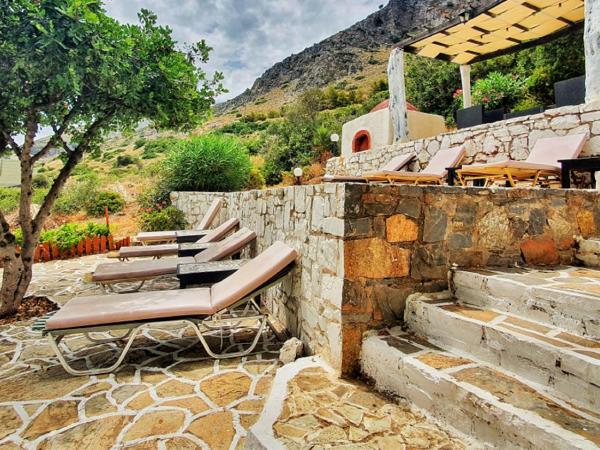 Room in Studio - It Is So Quiet And Peaceful And Very Relaxing : photo 5 de la chambre  chambre triple