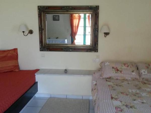 Room in Guest room - We Offer A Pleasant Holiday In A Beautiful Setting : photo 5 de la chambre  chambre triple