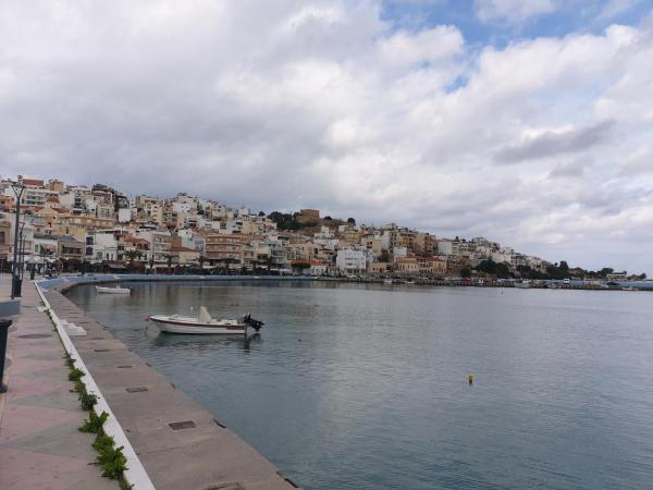 Room in Apartment - Breath taking views adults only : photo 10 de la chambre chambre familiale