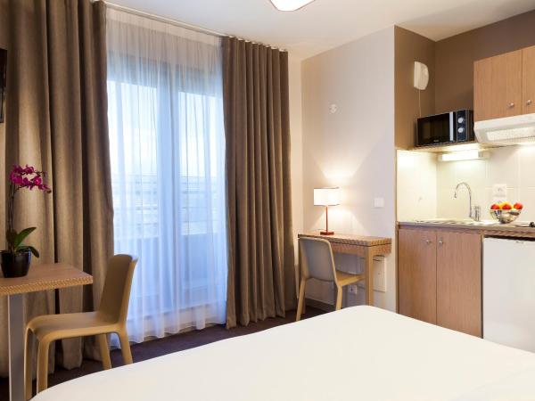 Nehô Suites Porte de Genève - Gare Annemasse : photo 2 de la chambre studio