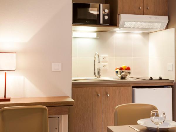 Nehô Suites Porte de Genève - Gare Annemasse : photo 1 de la chambre studio