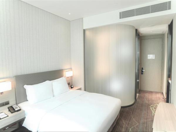 Holiday Inn Express Hong Kong Kowloon CBD2, an IHG Hotel : photo 9 de la chambre chambre standard lit queen-size