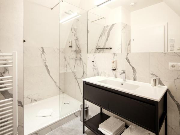 Boutique Hotel Dom - Rooms & Suites : photo 7 de la chambre chambre double supérieure