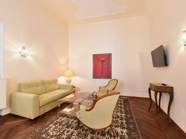Boutique Hotel Dom - Rooms & Suites : photo 6 de la chambre chambre double supérieure