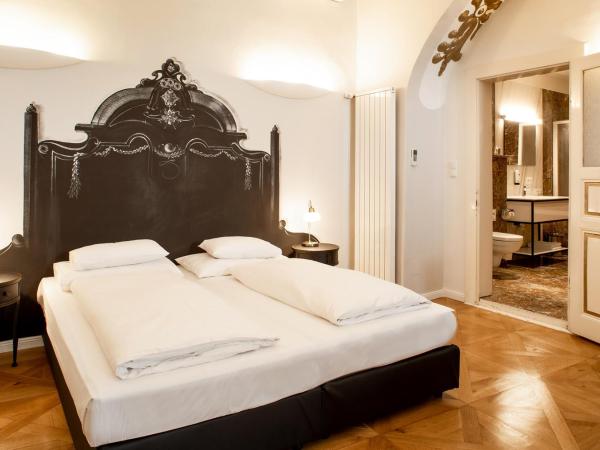 Boutique Hotel Dom - Rooms & Suites : photo 4 de la chambre chambre triple classique