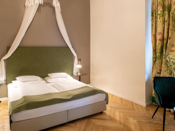 Boutique Hotel Dom - Rooms & Suites : photo 7 de la chambre chambre double confort