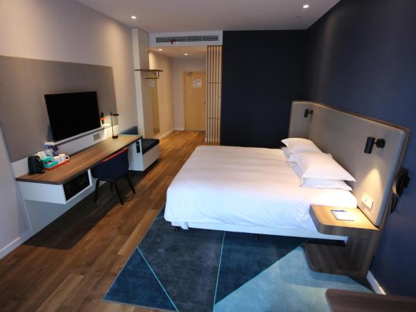 Holiday Inn Express - Wuhan Optical Valley, an IHG Hotel : photo 5 de la chambre chambre lit king-size standard