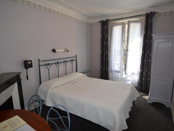 Port Royal Hotel : photo 5 de la chambre chambre double standard avec douche et toilettes privatives