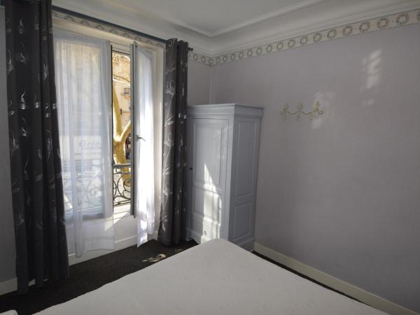 Port Royal Hotel : photo 7 de la chambre chambre double standard avec douche et toilettes privatives