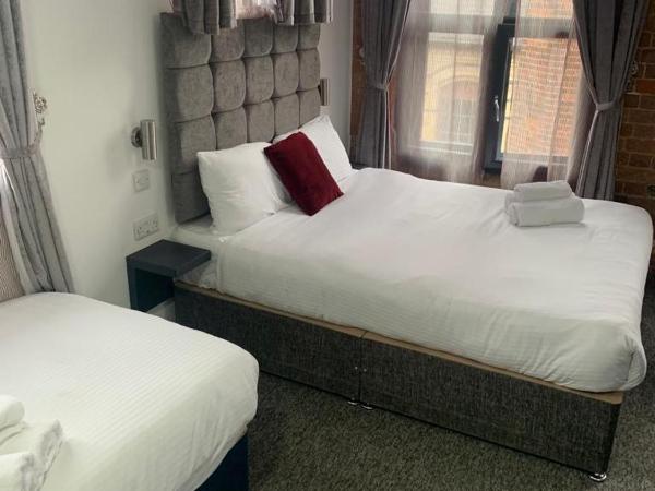 Trivelles Regency, Nottingham : photo 1 de la chambre chambre familiale standard