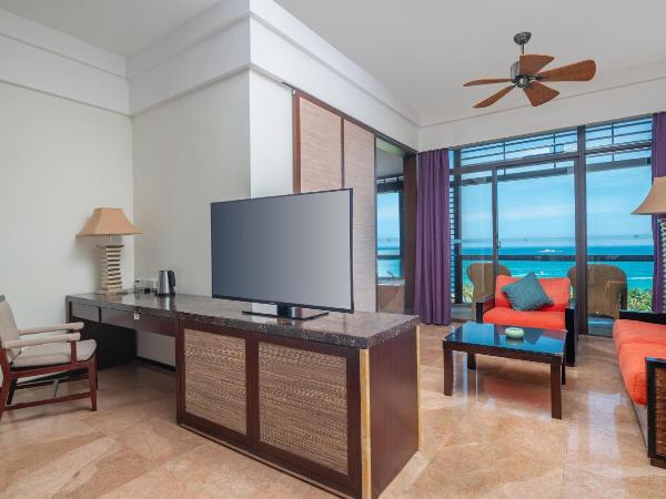 Yalong Bay Mangrove Tree Resort : photo 6 de la chambre super deluxe king bed suite with sea view (one set afternoon tea for guest who stay more than 2 nights)