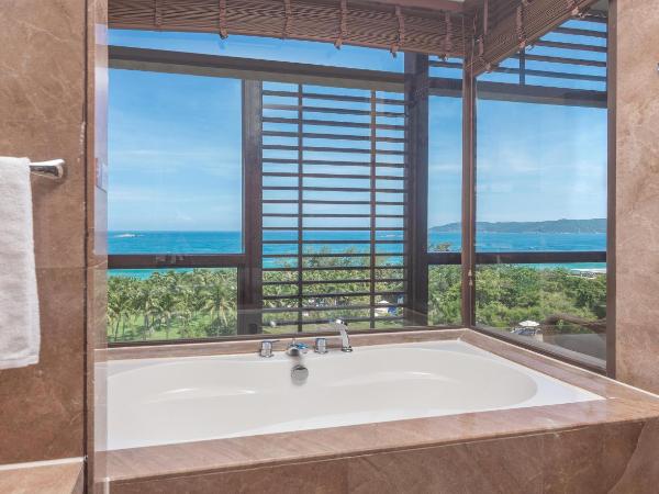 Yalong Bay Mangrove Tree Resort : photo 5 de la chambre super deluxe king bed suite with sea view (one set afternoon tea for guest who stay more than 2 nights)