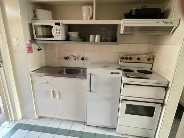 Parklane Motel : photo 2 de la chambre appartement familial indépendant