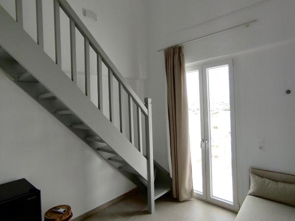 Sofos Suites Mykonos : photo 9 de la chambre suite familiale en duplex