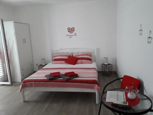 Private Accommodation Carevic : photo 9 de la chambre studio avec balcon