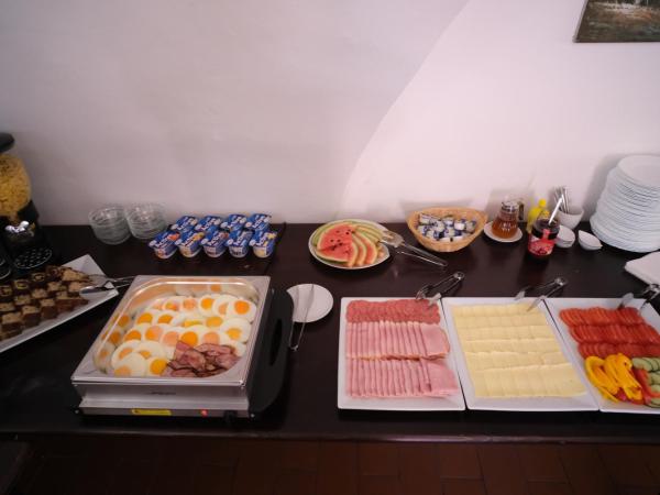 Pension Rosa : photo 9 de la chambre chambre triple