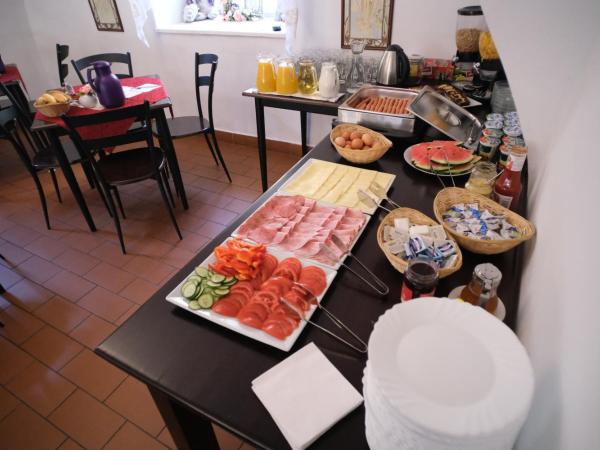 Pension Rosa : photo 6 de la chambre chambre triple