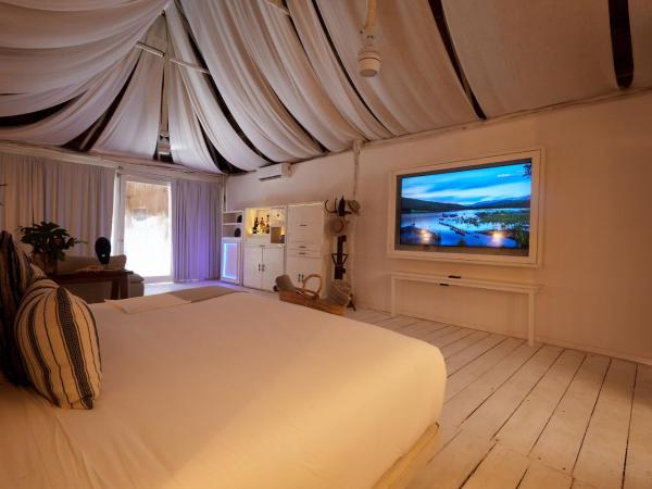 Roc Luxe Tulum : photo 4 de la chambre suite lit king-size - vue sur mer