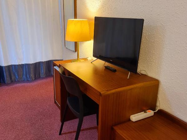 Hôtel de la Poste Martigny - City Center : photo 1 de la chambre chambre double