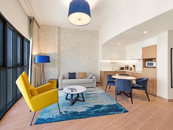 Aparthotel Adagio Dubai Deira : photo 2 de la chambre hébergement 1 chambre - vue sur crique - 20 % de réduction sur nourriture et boissons